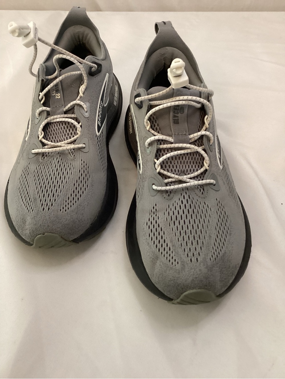 Men's Gray Brooks Glycerin 22 GTS Slip-On Running Shoes Size 10
